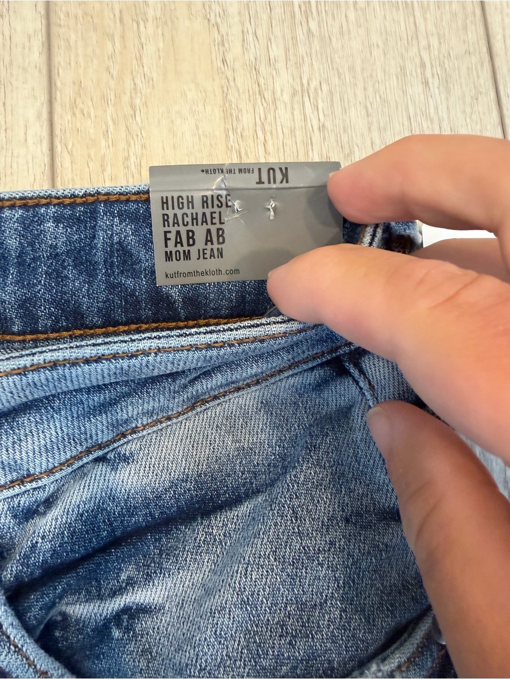 KUT from the Kloth High Rise Rachel Fab AB Mom Jeans — Size 6 - Picture 4 of 11